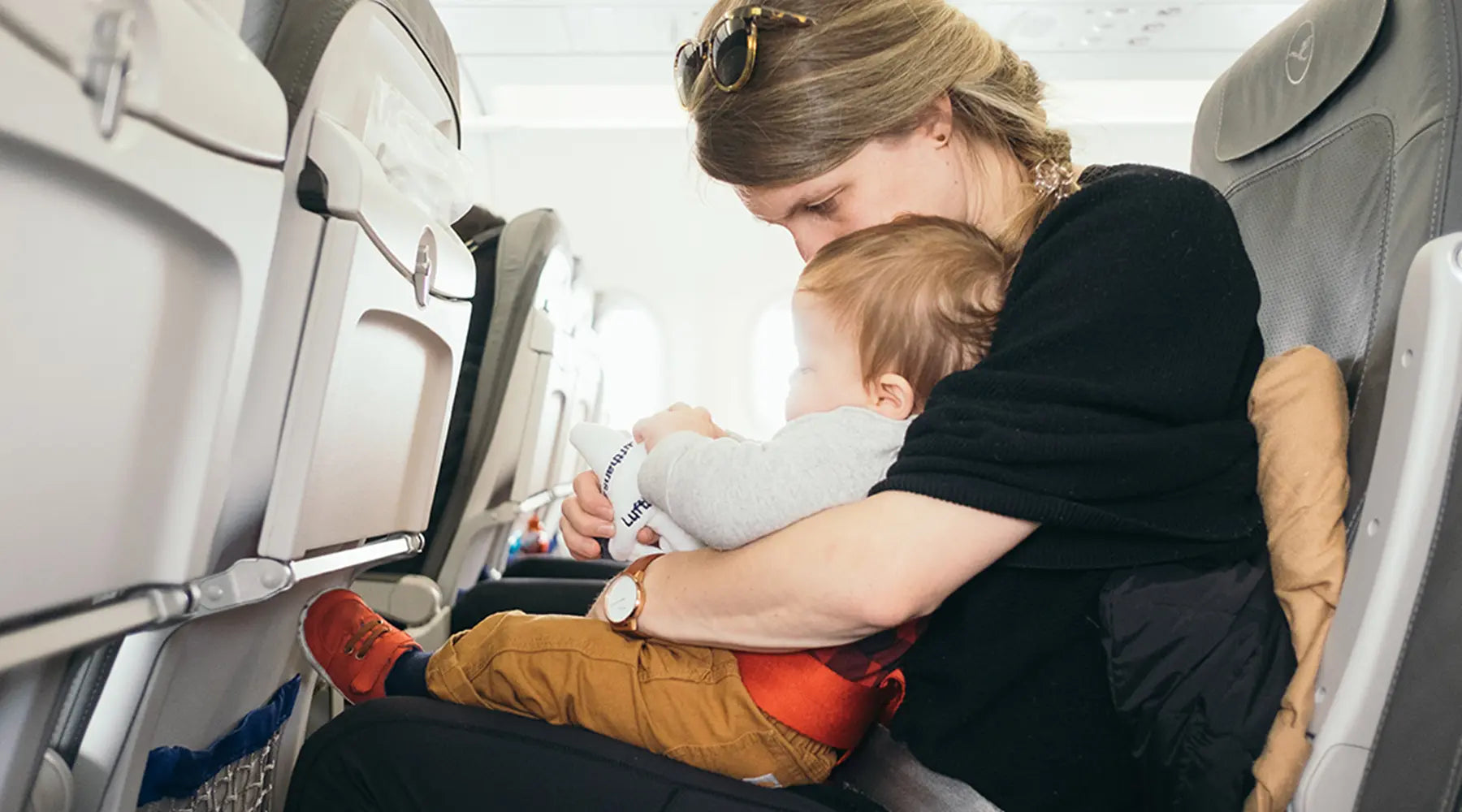 Reisekindersitz: Damit Mini auch im Mietwagen sicher mitfährt.