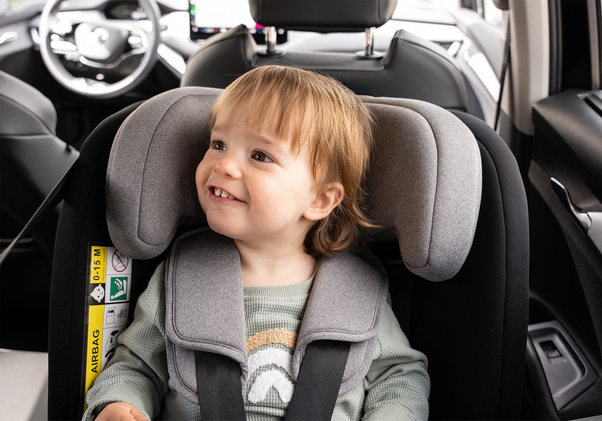 Booboo Safety London Kindersitz im Auto mit Kind