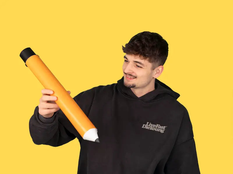 Mitarbeiter mit Bleistift 