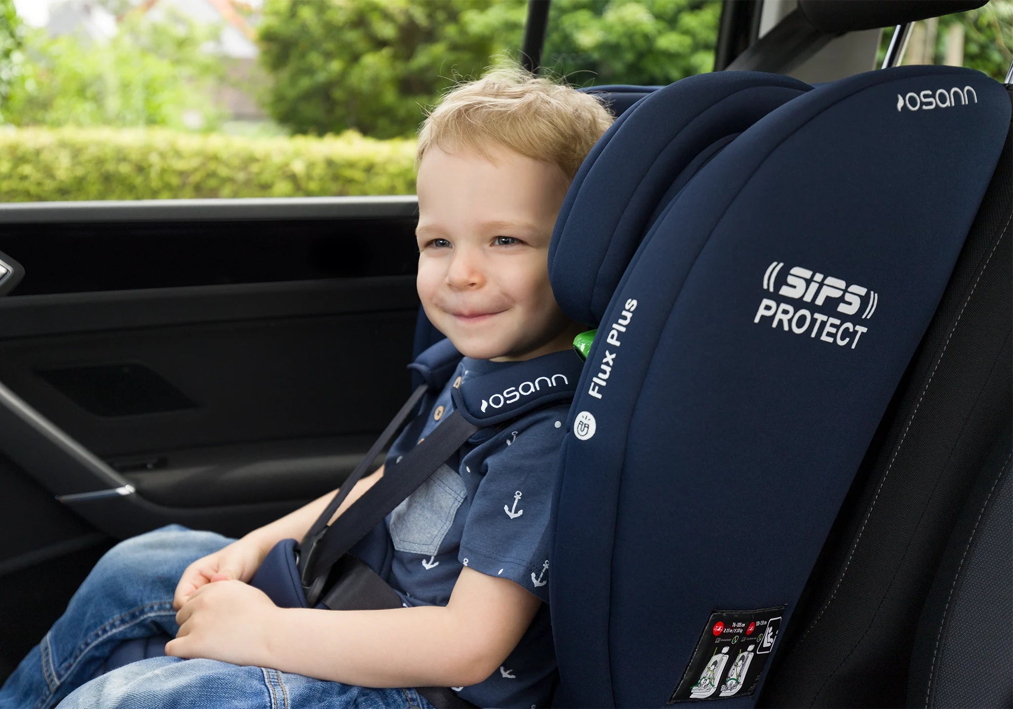 Osann Flux Plus Kindersitz mit Kind im Auto
