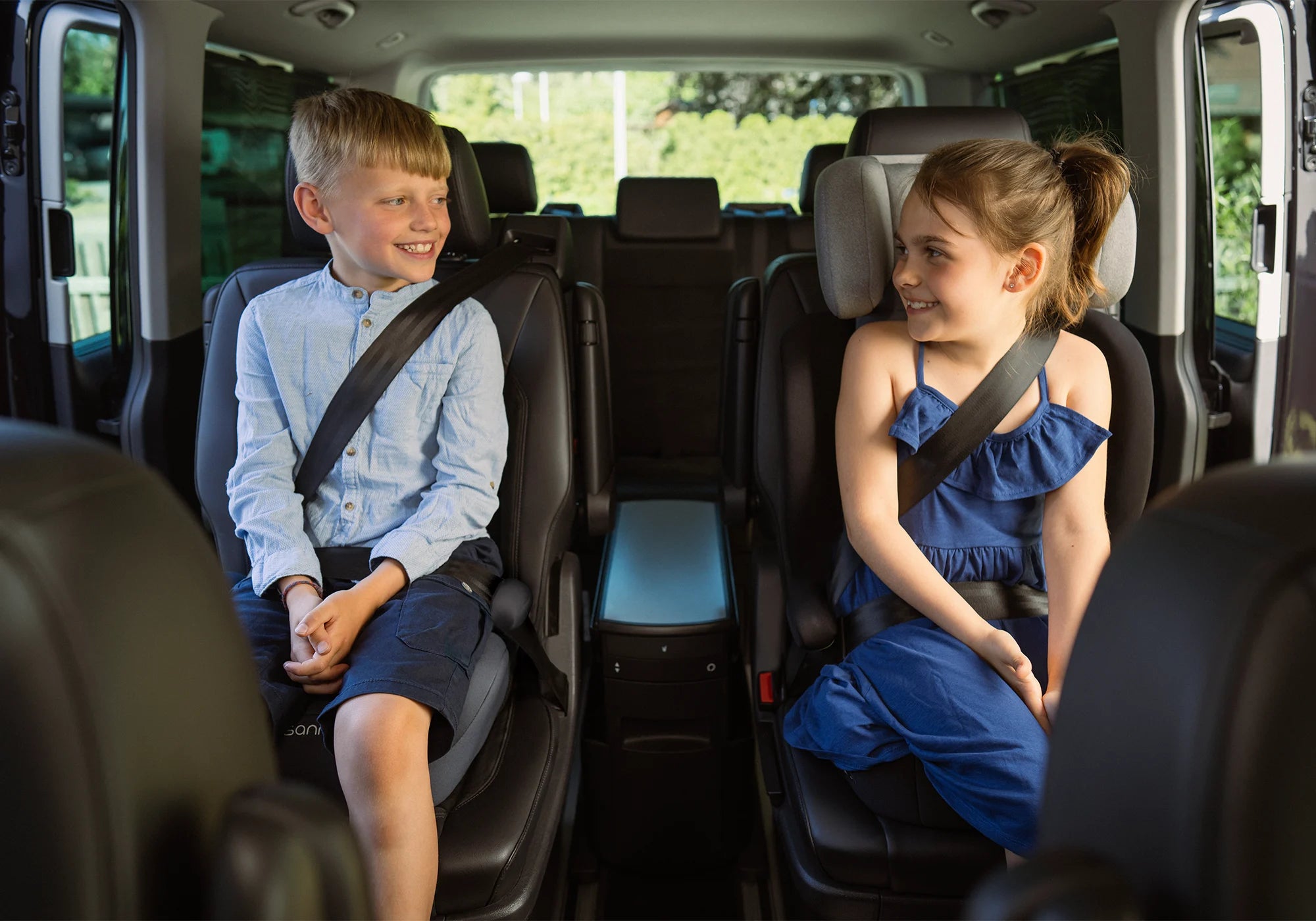 Osann Musca Isofix Kindersitz mit Kindern im Auto