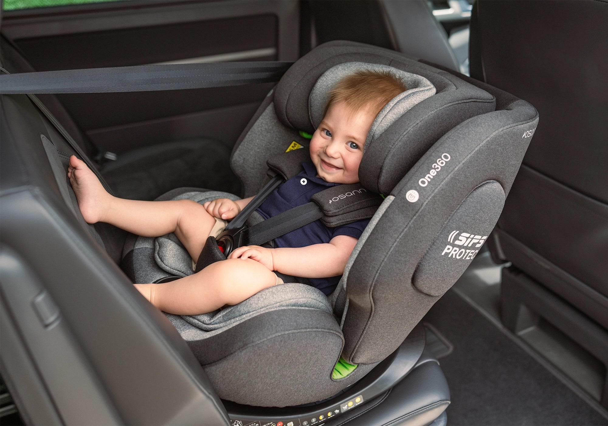 Osann One360 Kindersitz im Auto mit Kind
