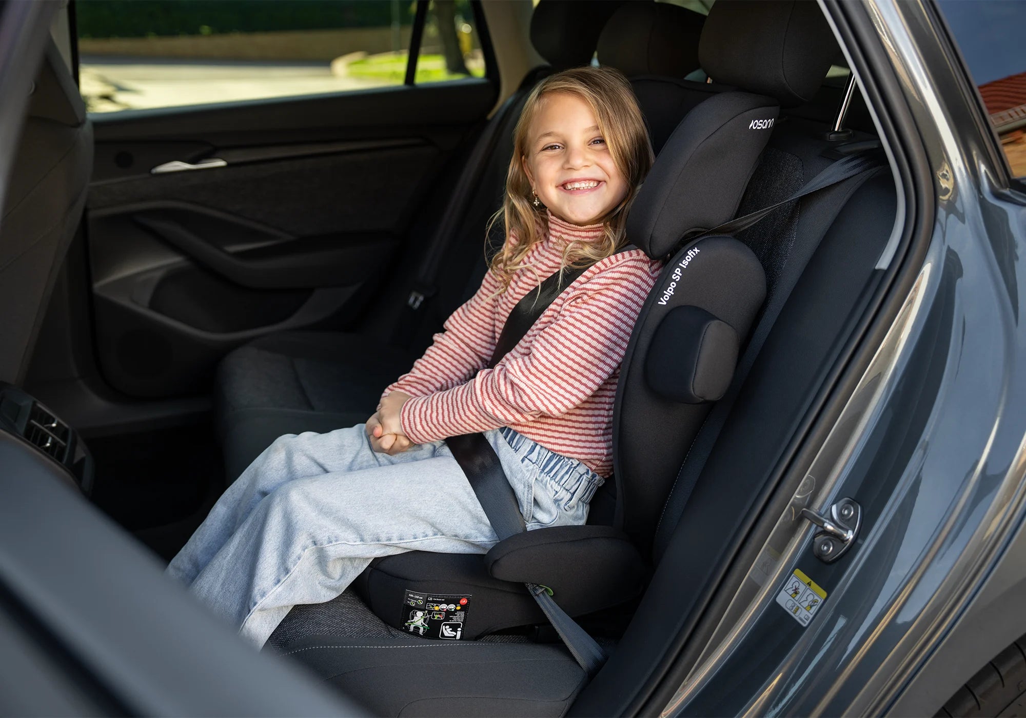 Osann Volpo SP Isofix Kindersitz im Auto mit Kind