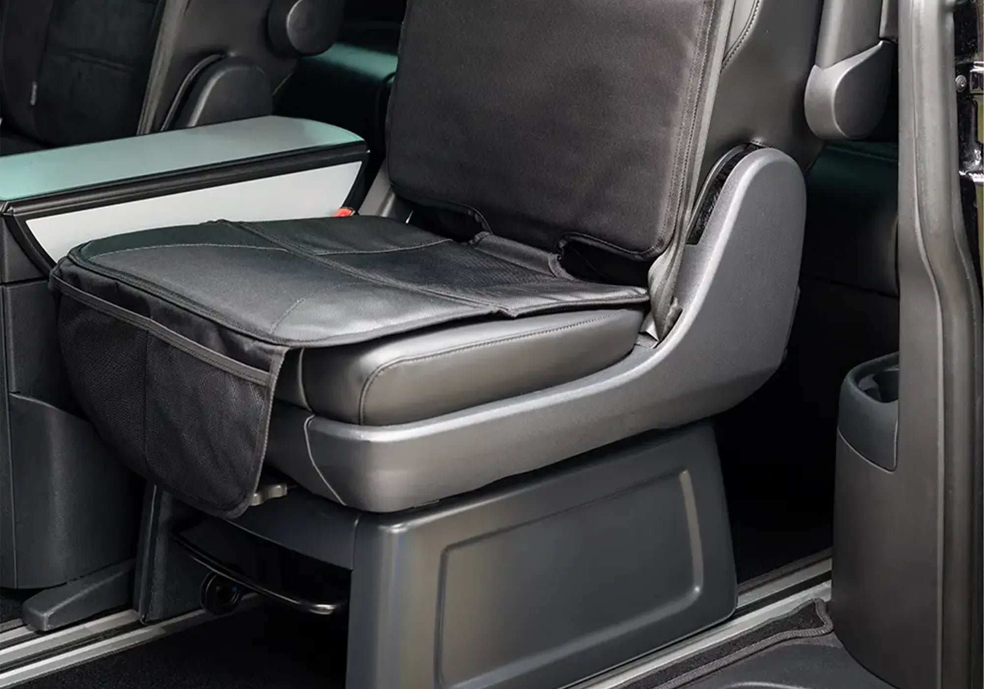 Osann Schutzunterlage im Auto