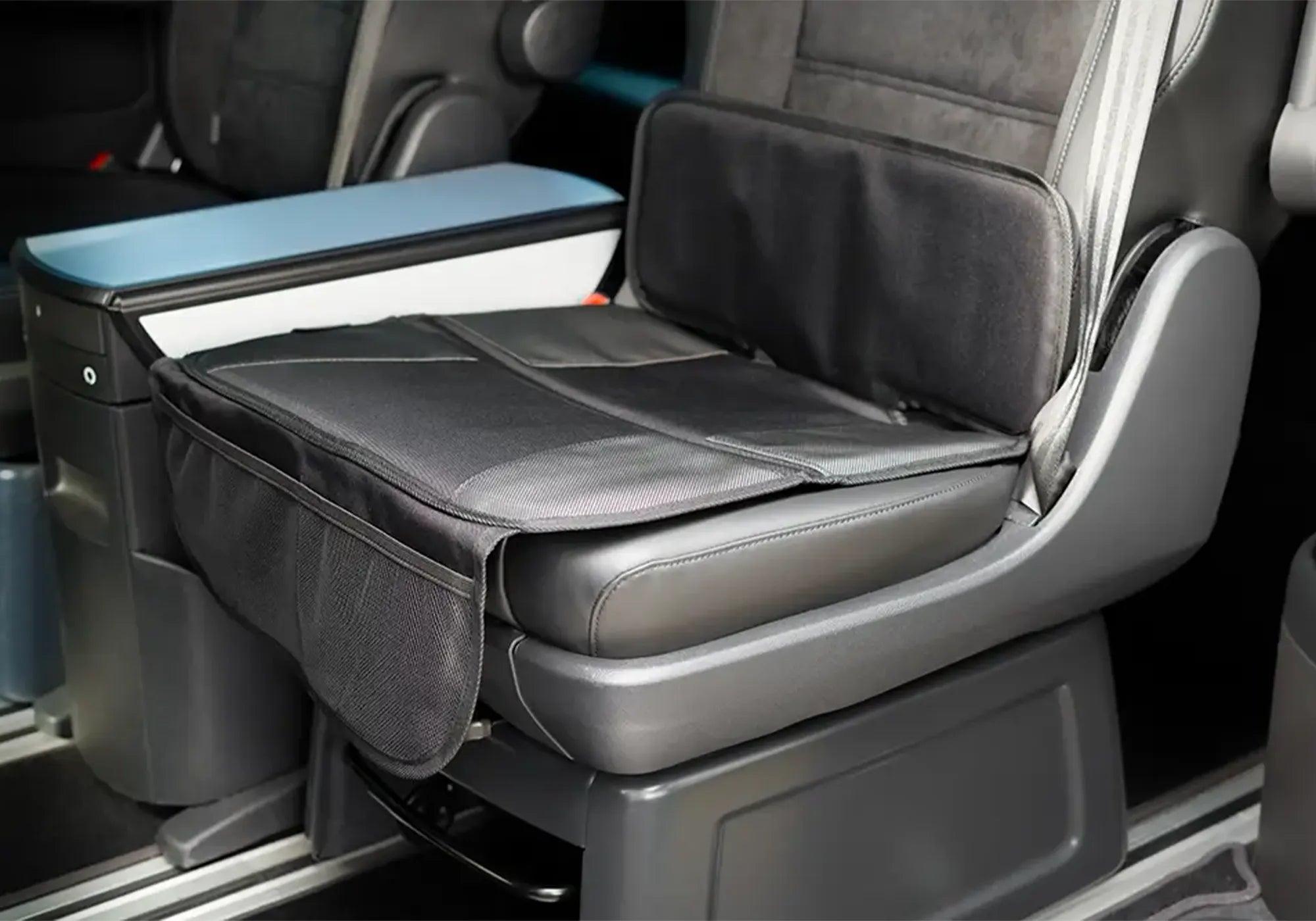Osann Schutzunterlage im Auto